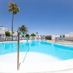 atalaya-ground-floor-poolside-apartment.puertodelcarmen-hotels.org/