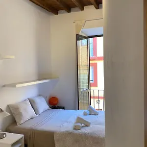 alvarez-7-apartamento.hotelsinnerja.org/